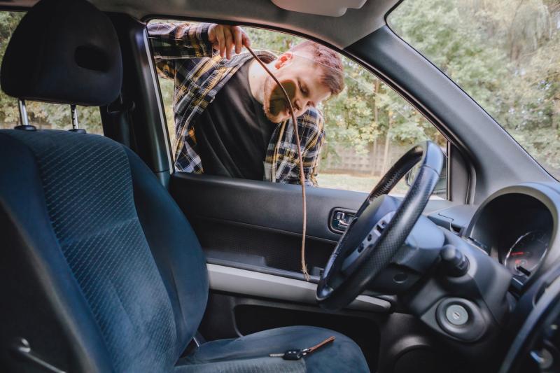 Autotür über die Scheibe öffnen